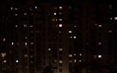 Jueves 19 Cuarentena Aplausos Sanitarios Málaga El Atabal con su estrella el carnicero de Maskom